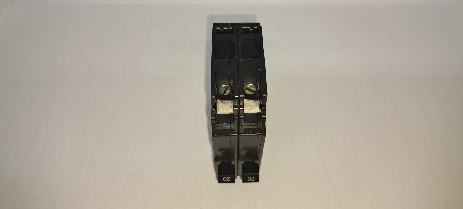 SIEMENS ITE GOULD Q2020 20 Amp Two 1 Pole Circuit Breaker Type QT Q2020