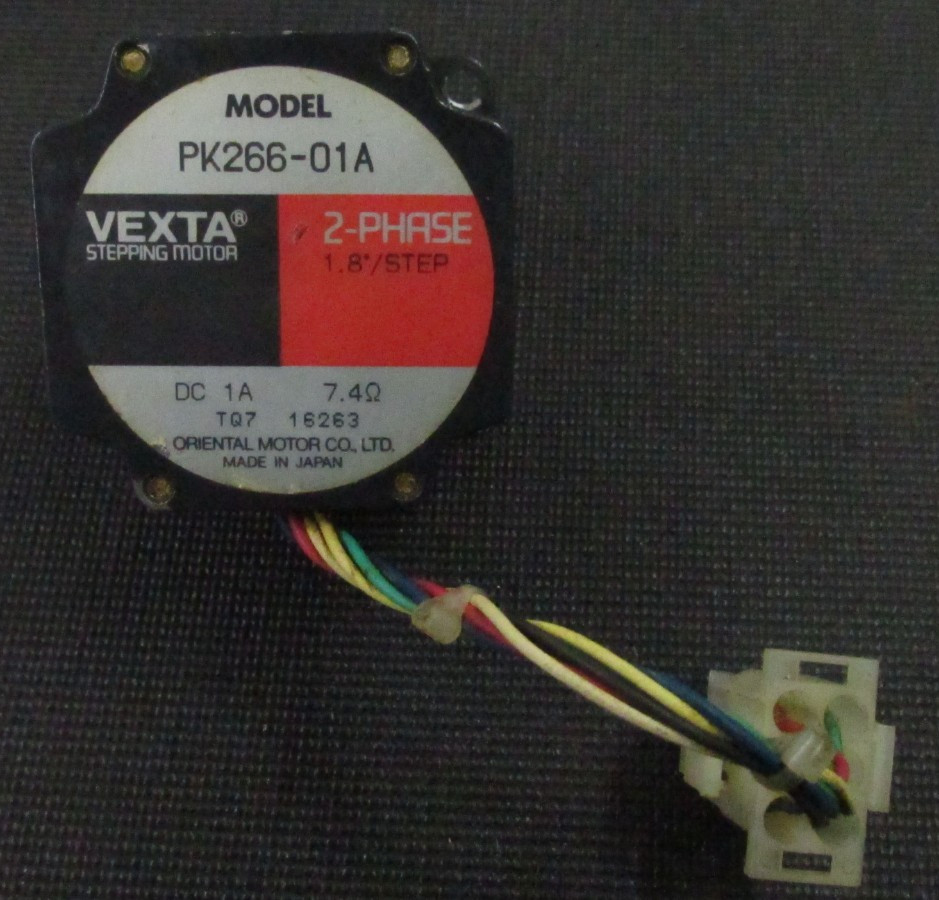 Vexta Motor Oriental Motor PK266 – 1A – 2 Phase – DC 1A – 1.8 Deg Japan 7.4 ohm