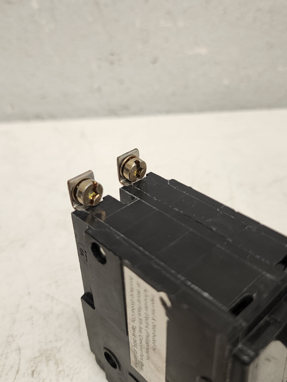 (7) Square D QO230 2-Pole 30 Amp 120/240V Plug-In Breaker Yellow D Trip Window