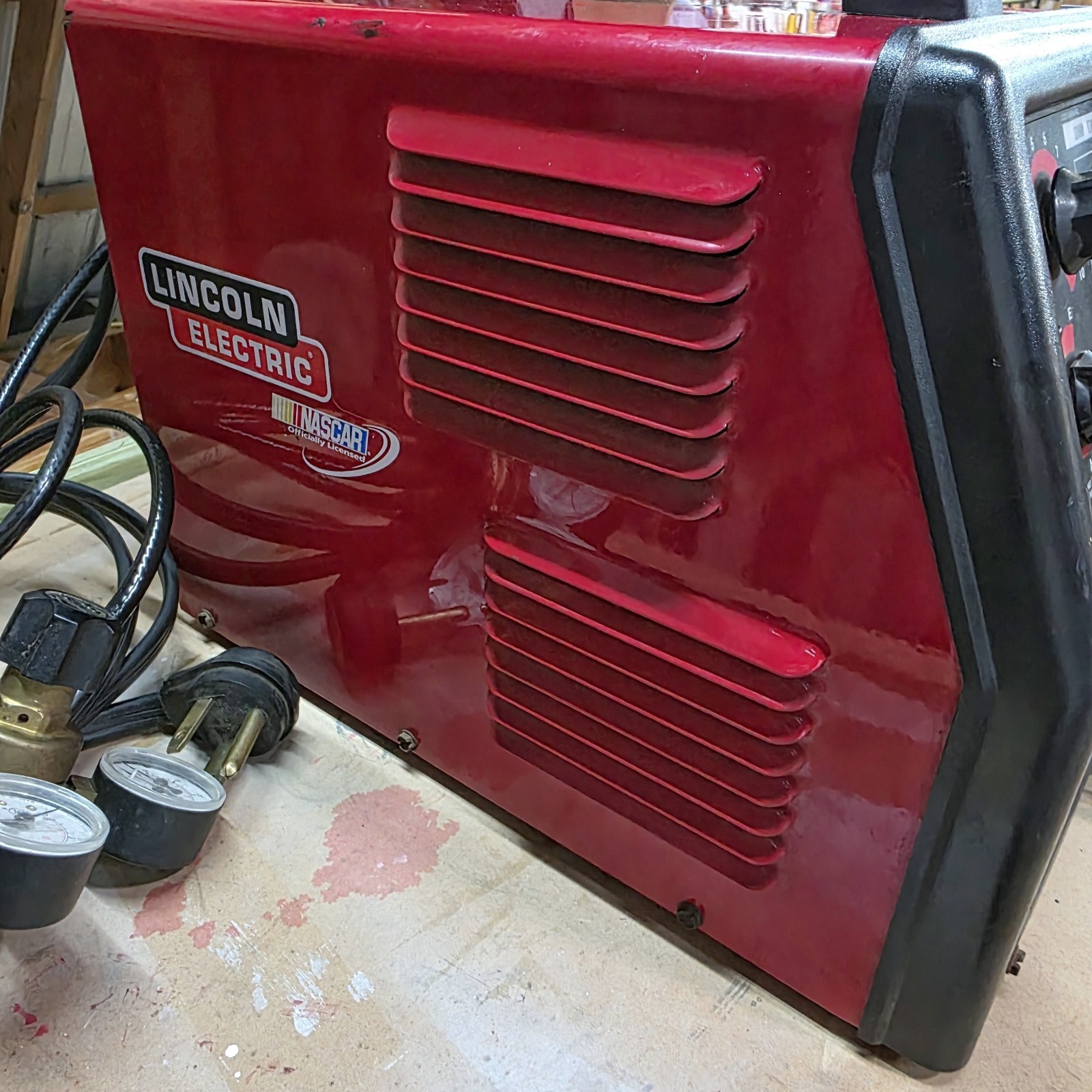 Lincoln Electric Pro Mig 175 MIG Welder (IM810) Nascar