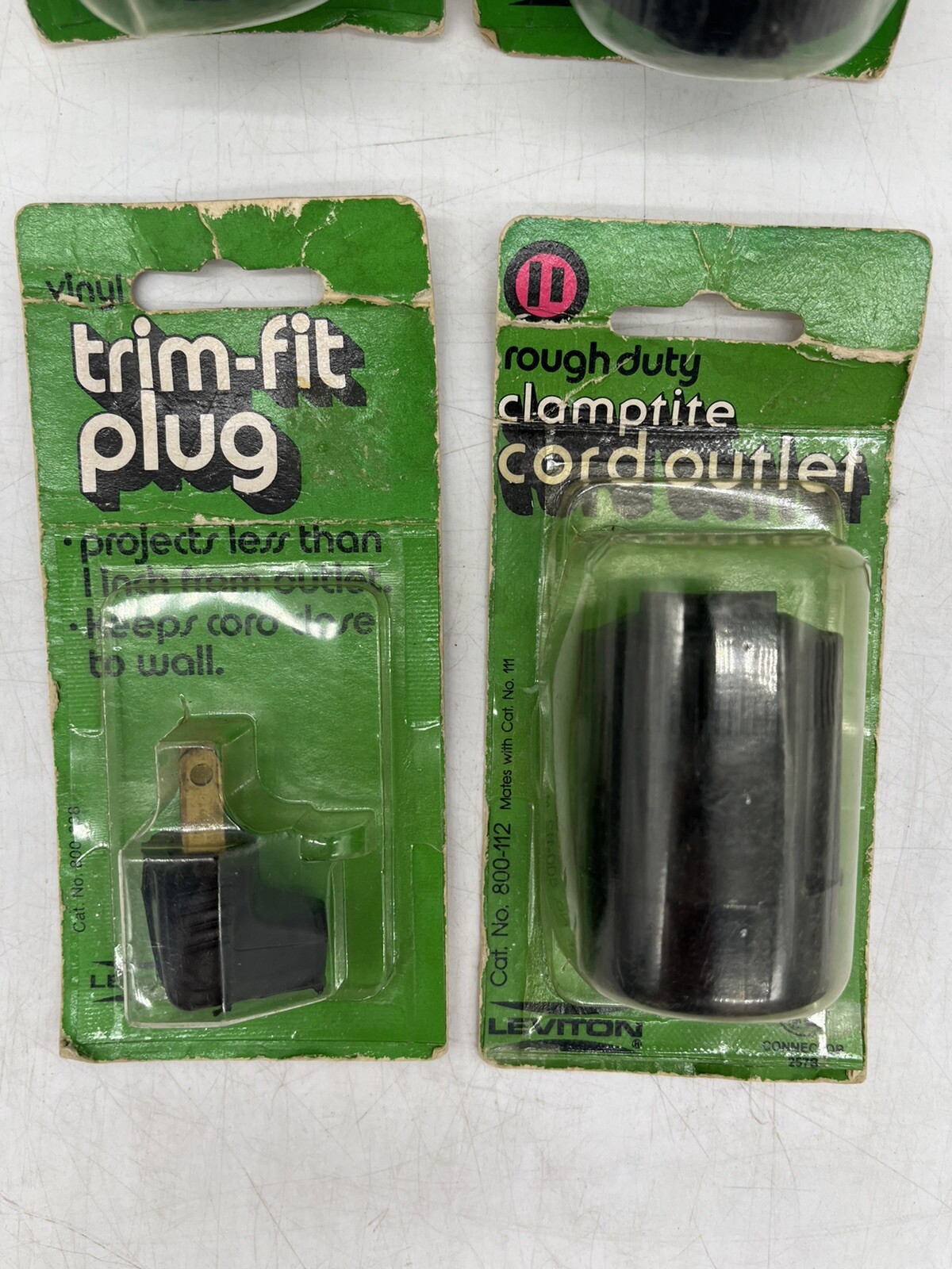 Lot of 4 LEVITON Plugs/Outlets Rough Duty trim-fit Plugs clamptite cord outlet