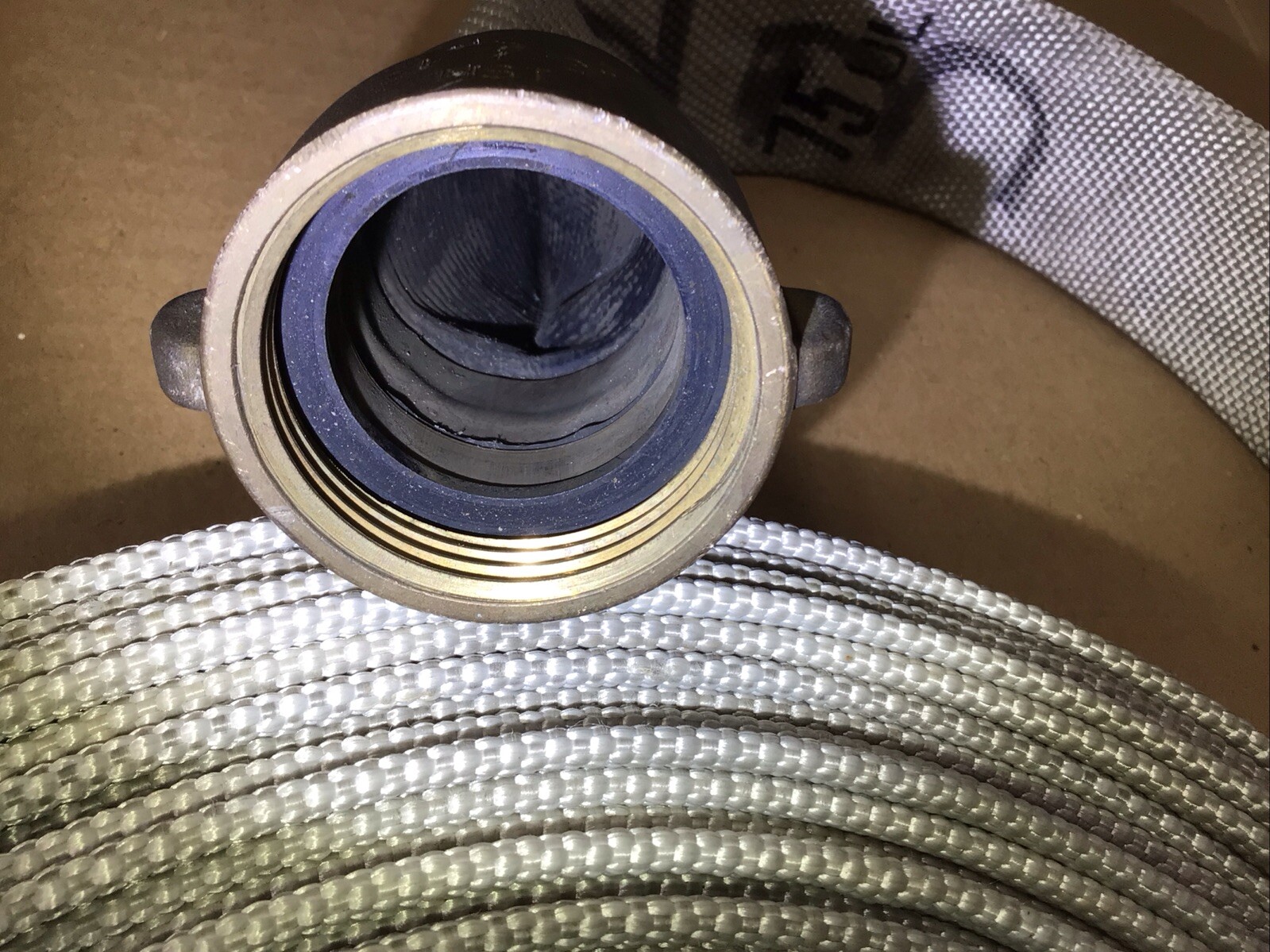 POLYFLEX 1-1/2″ X 75′ Single Jacket Fire Hose w/ 1-1/2″ NST Brass Couplings