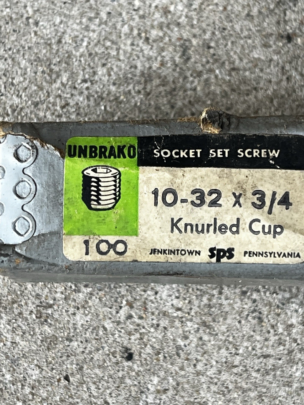 NOS Unbrako 10-32 x 3/4” Knurled Cup Socket Set Screw NEW