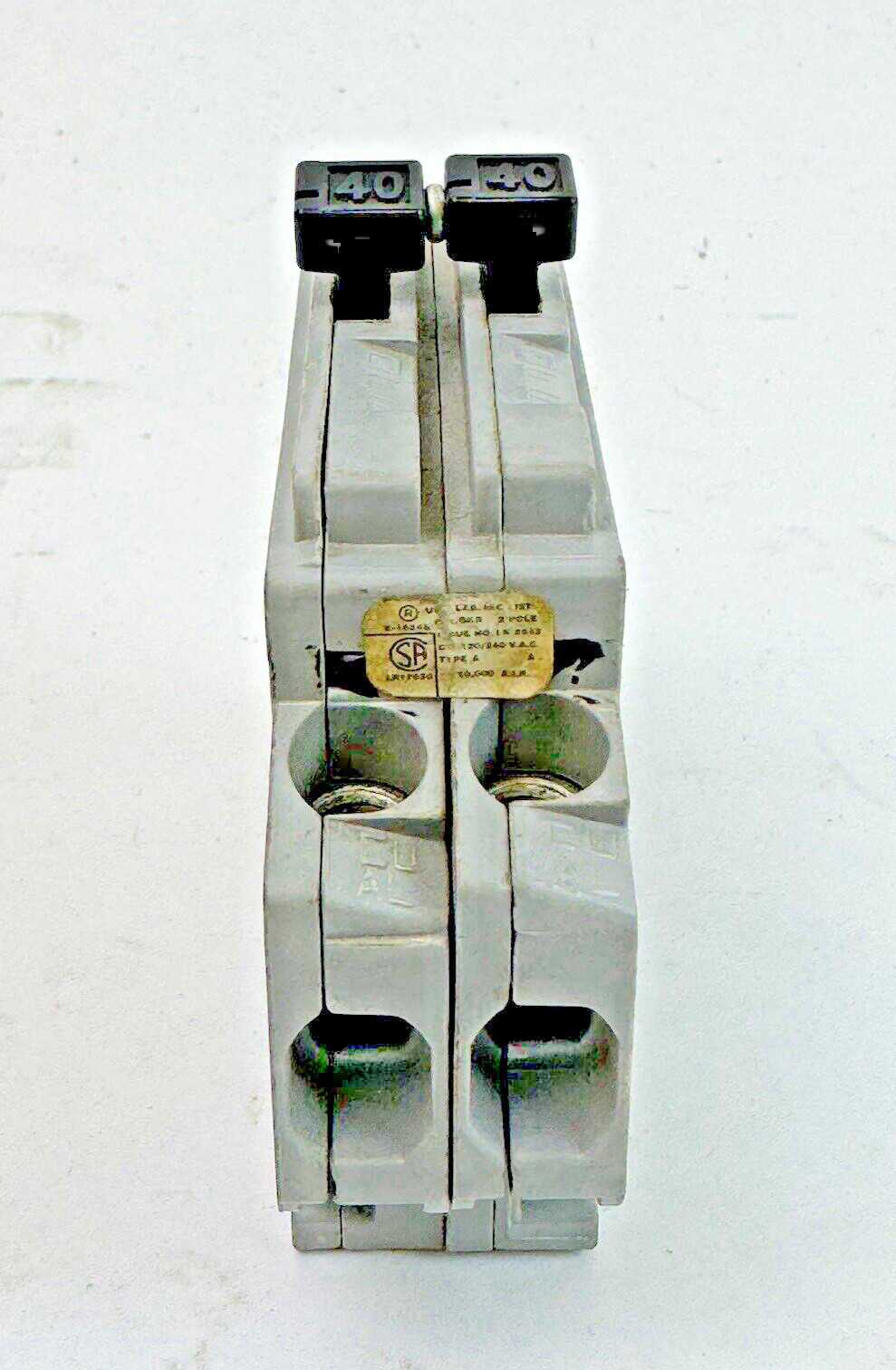 CHALLENGER – A240 – COMMON TRIP CIRCUIT BREAKER – 40A, 2 POLE, 240 VAC, A-240