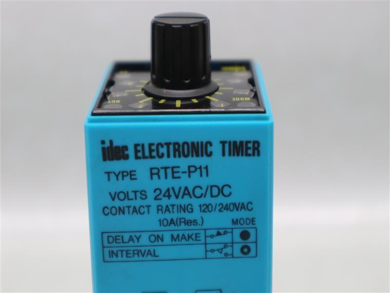 Idec RTE RTE-P11 RTEP11 Electronic Timer 24VAC/DC 120/240VAC 10A(Res.) w/ Socket