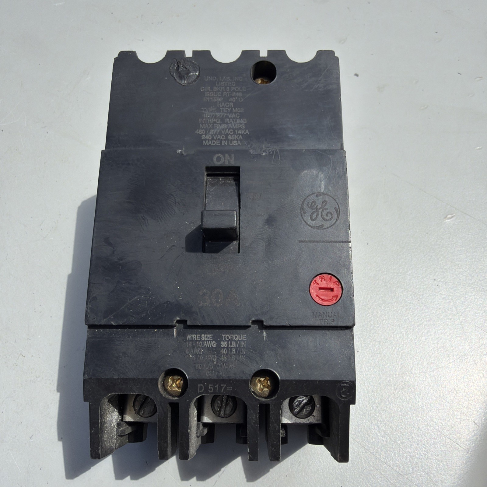 GE TEY330 CIRCUIT BREAKER, 480/277-VOLT, 3-POLE, 30-AMP, BRK / TEY FRAME