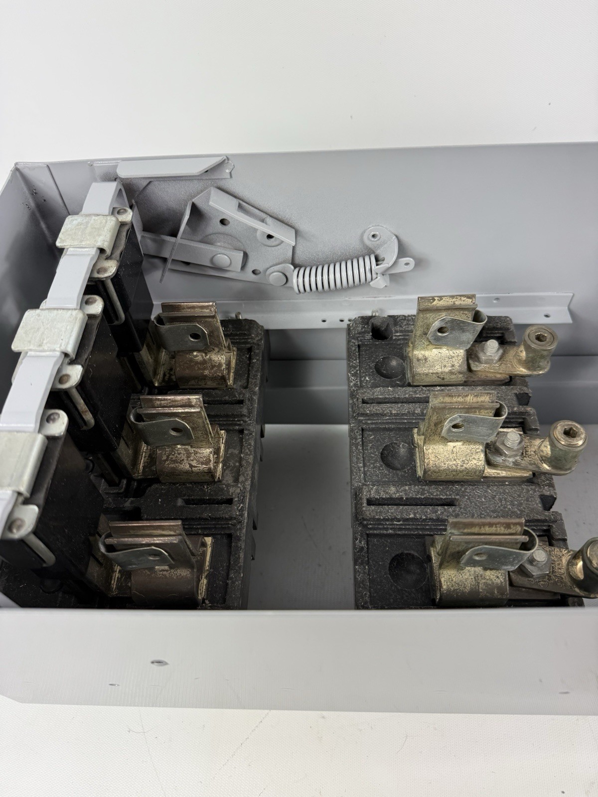 Siemens BOS14324, 200 AMP, 240 VOLT, 3P, 3W, FUSIBLE, BD Switch buss plug 200A