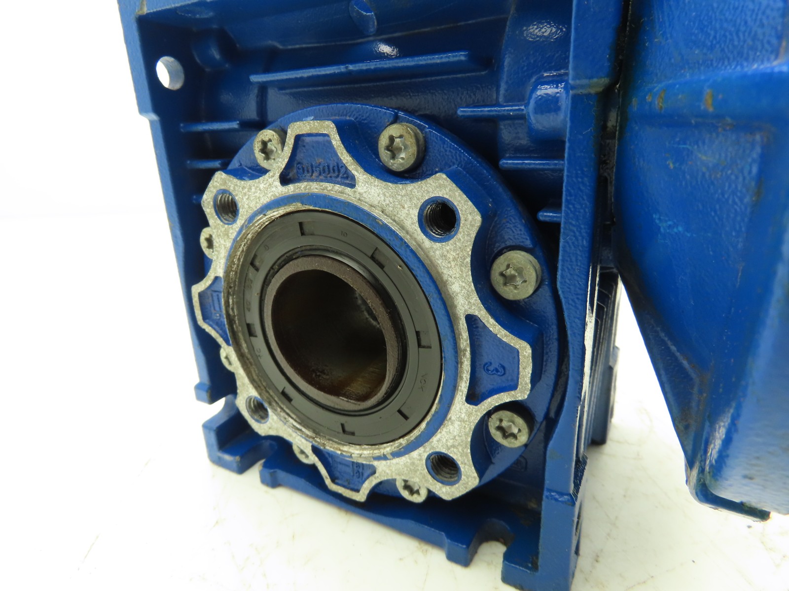 Motovario NMRV 050 Gearbox 20:1 Reducer 87.5rpm Hollow Shaft Output 56C