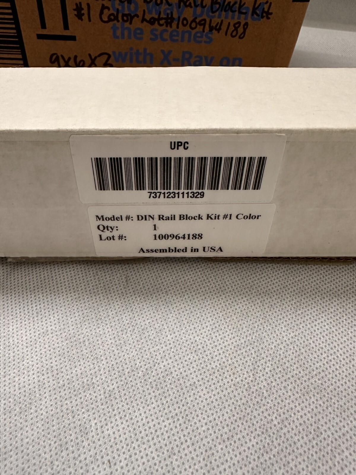 DIN Rail Block Kit #1 – Lot #100964188 – Color Assorted
