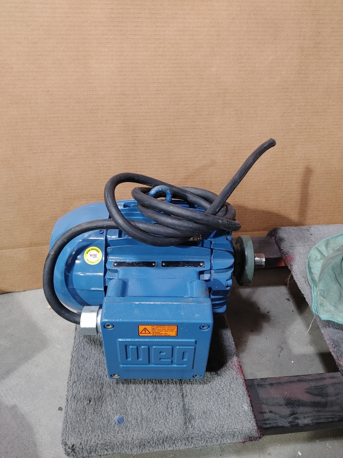 WEG 00518XT3E184T 3PH 1755 RPM 208-230/460 V 184T W21 Explosion Proof Motor