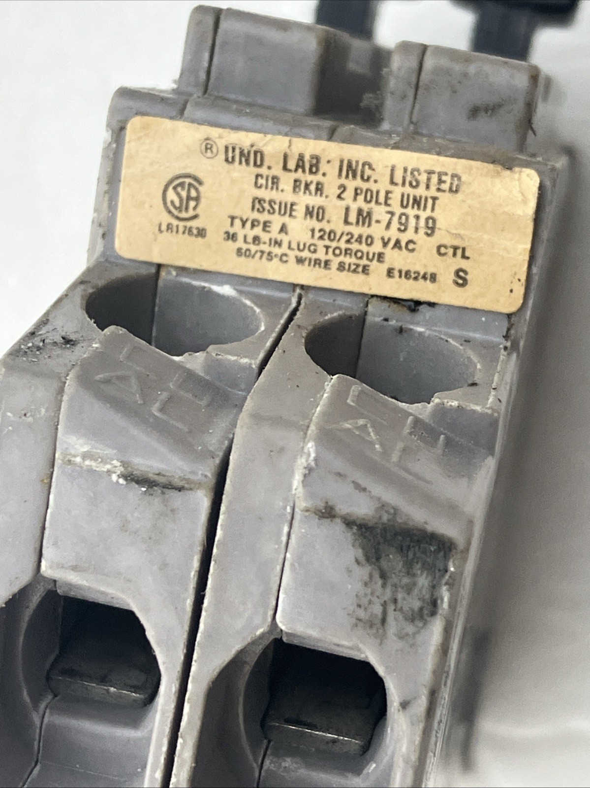 A230 30A 2 POLE SYLVANIA Challenger CIRCUIT BREAKER A 120/240 VAC Side Mount