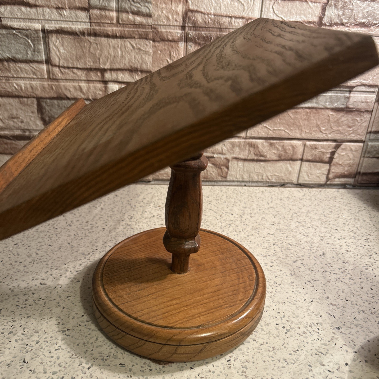 Vintage Handcraft Rustic Grain-Wood Podium Lectern Easel Table Desk Top Portable