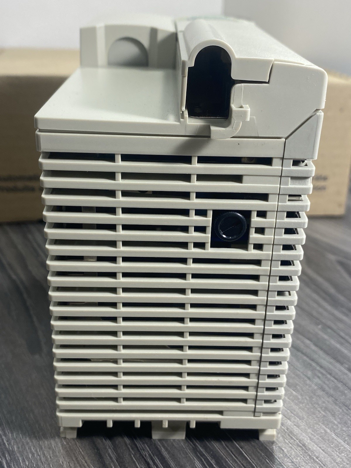 Schneider Electric Modicon Premium TSXPSY3610M 24VDC 36W Power Supply 072561 USA