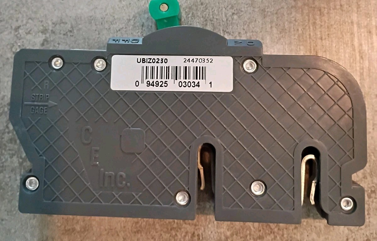 Connecticut Electric Zinsco 30 amps Thin 2-Pole Circuit Breaker UBIZ0230