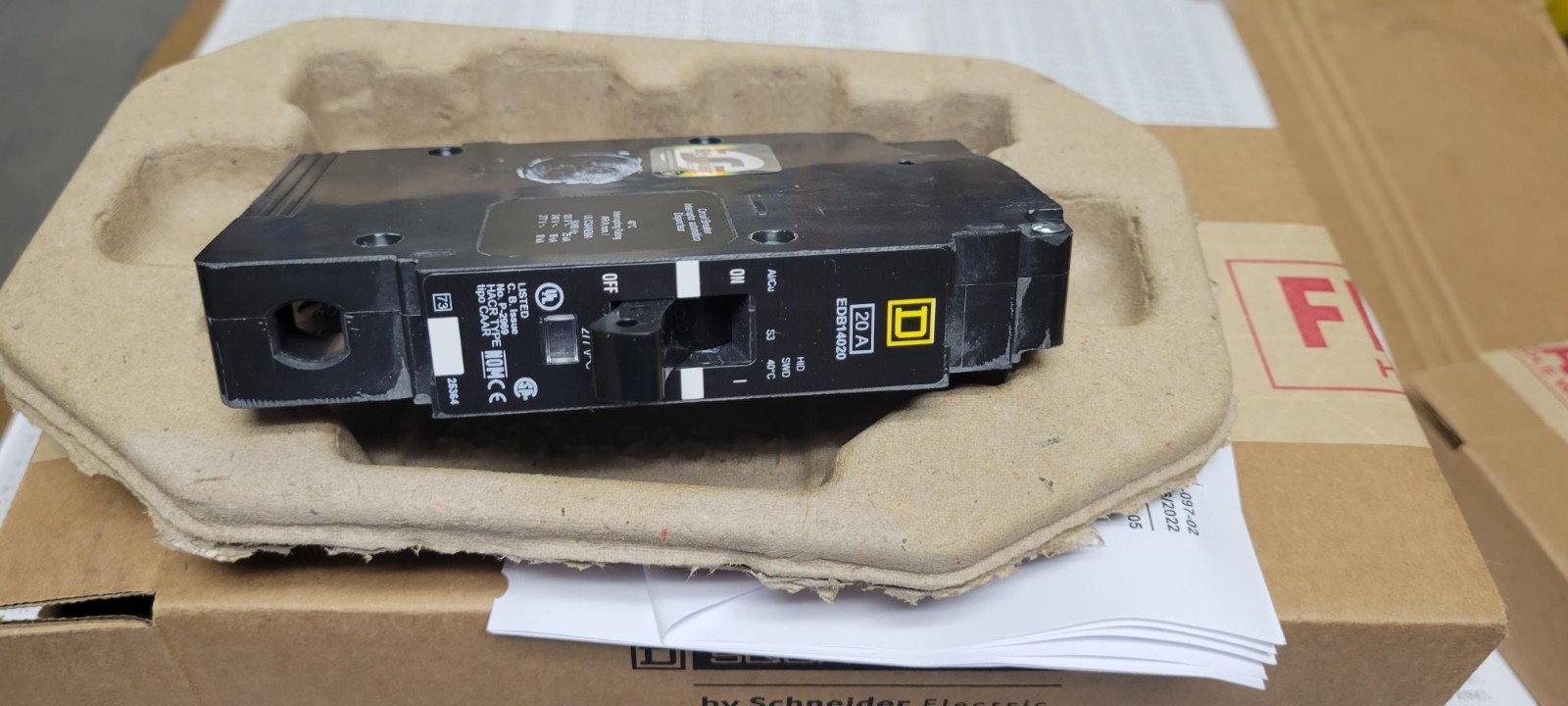 SQUARE D EDB14020 CIRCUIT BREAKER – LOT OF 6
