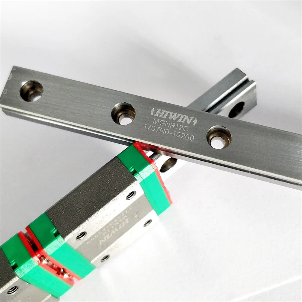 Hiwin MGN12H Linear Guides MGN Series Linear Bearings / 40mm to 2000mm Long