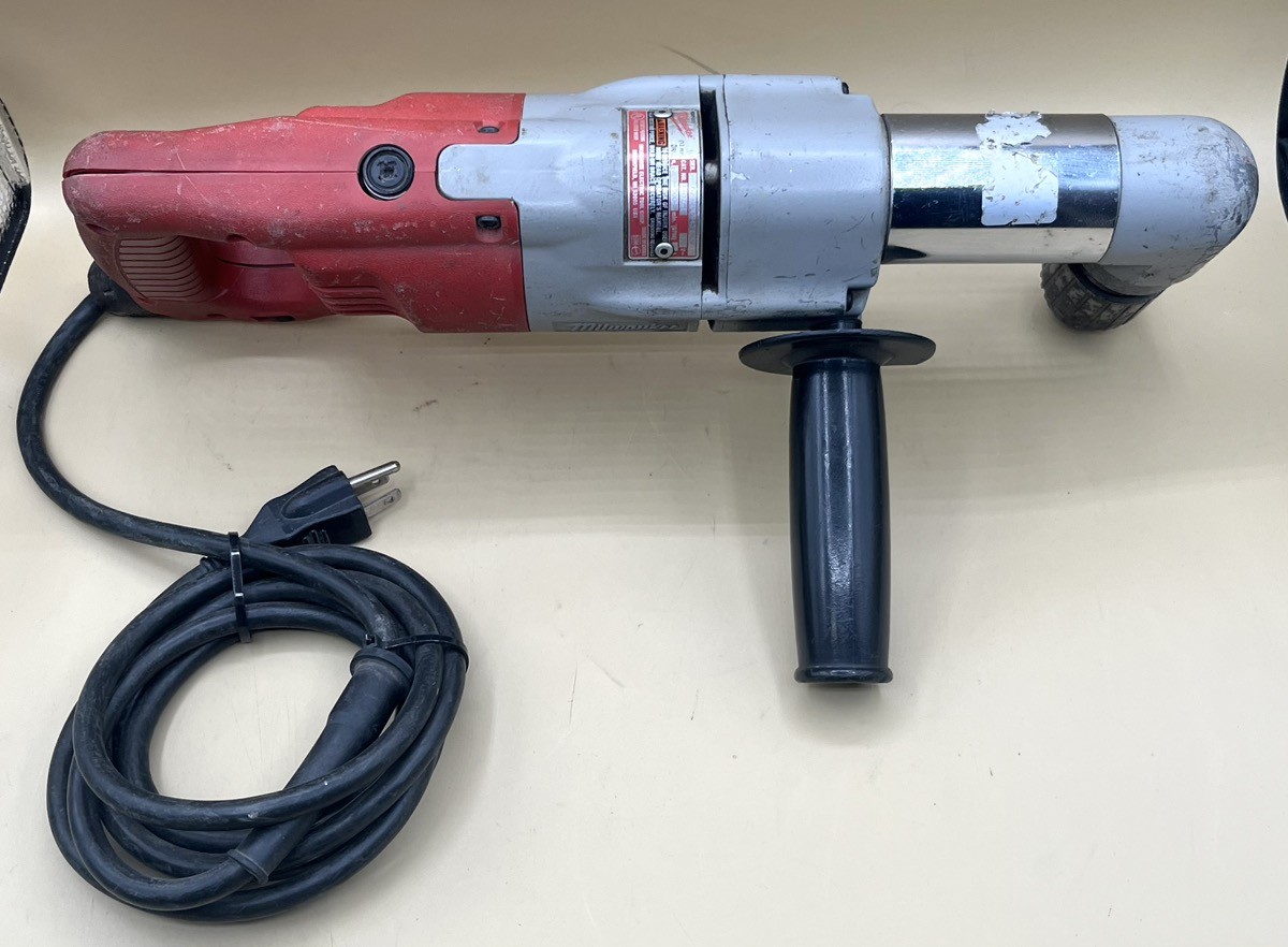 MILWAUKEE 1107-1 HEAVY DUTY CORDED 1/2″ RIGHT ANGLE DRILL (MVP000985)