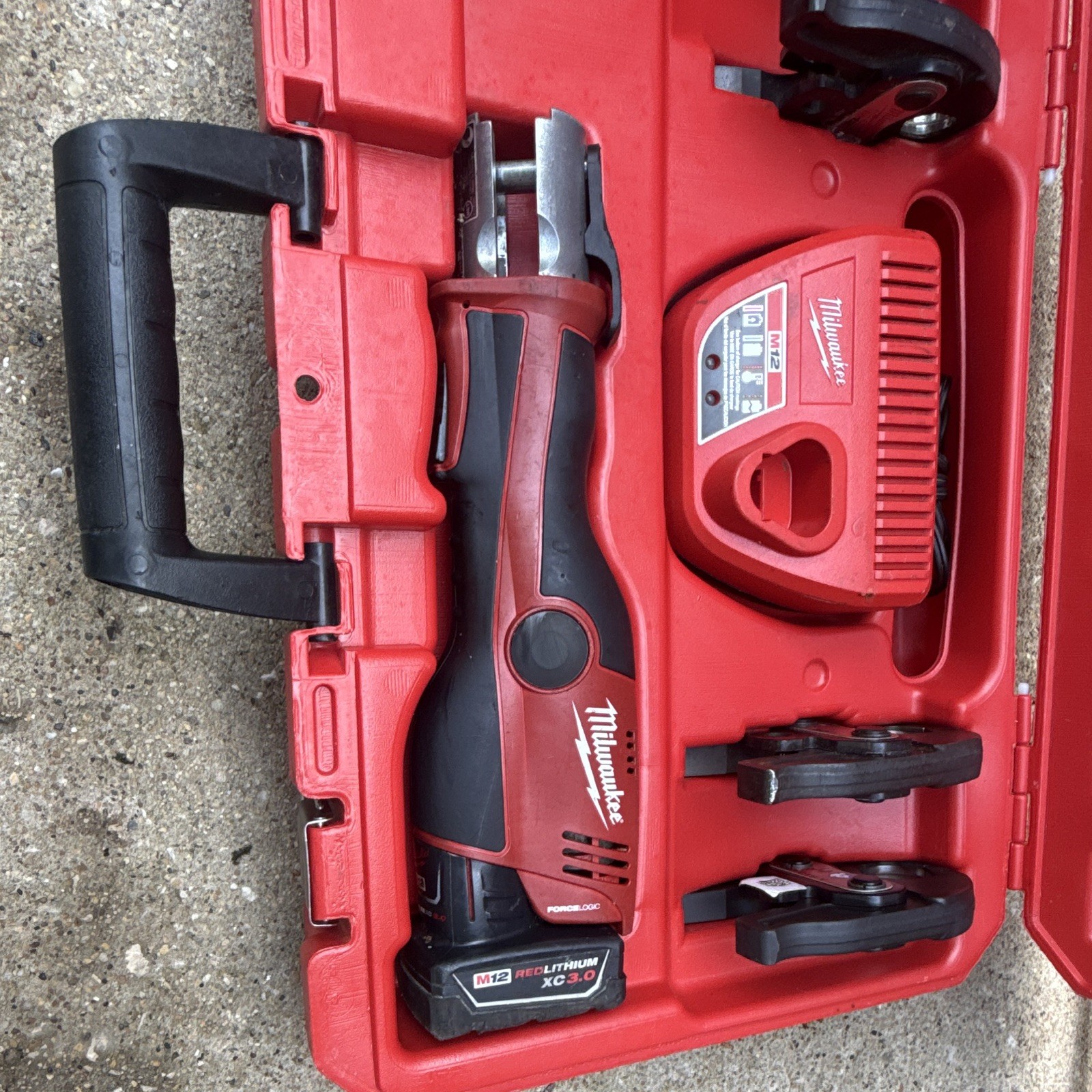 Milwaukee M12Copper pro Press Tool Kit 2473-20 w/4 Jaws 1/2” to 1”1/4