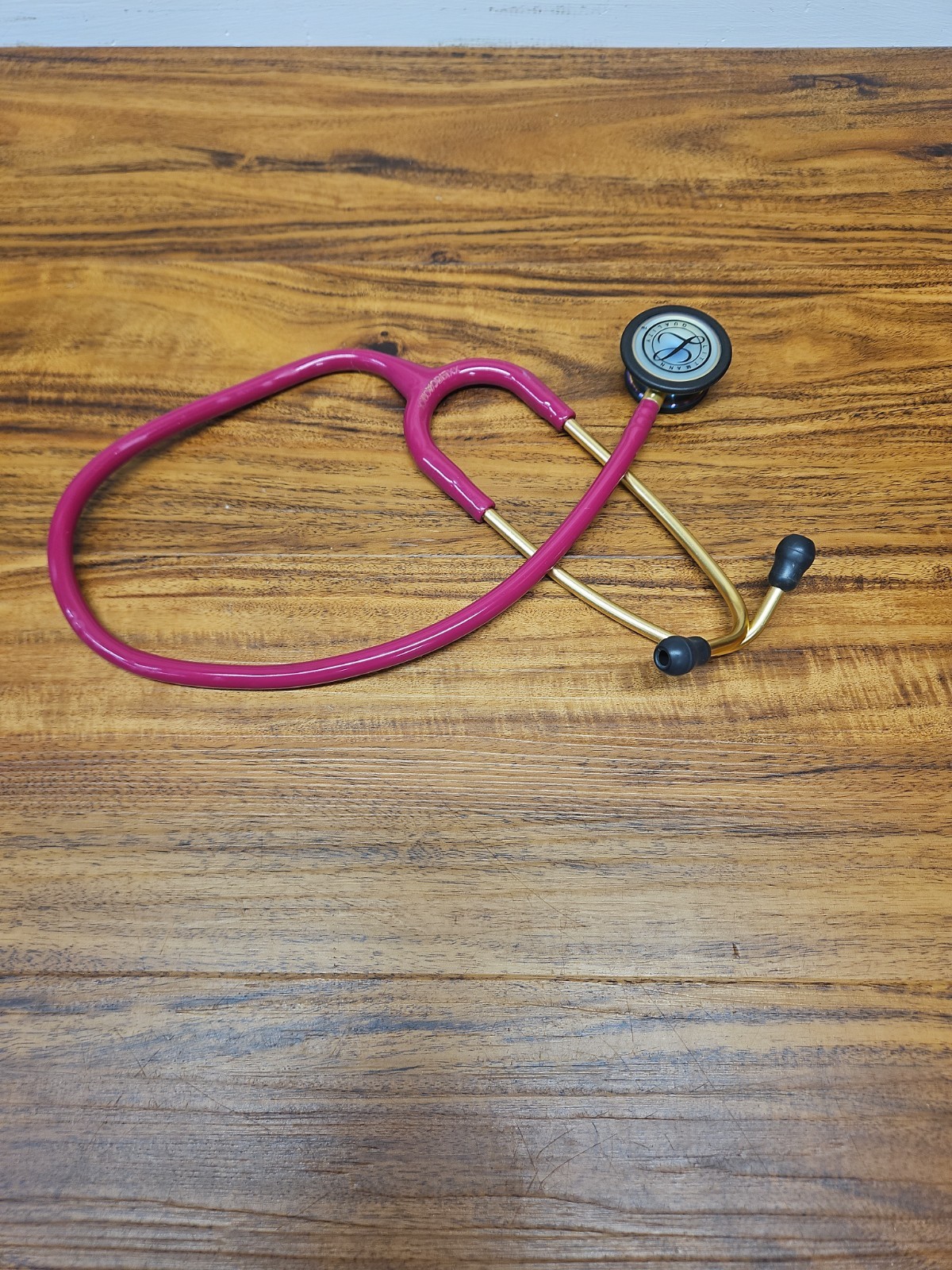 3M Littmann Classic III Stethoscope, Raspberry Tube, Rainbow Finish