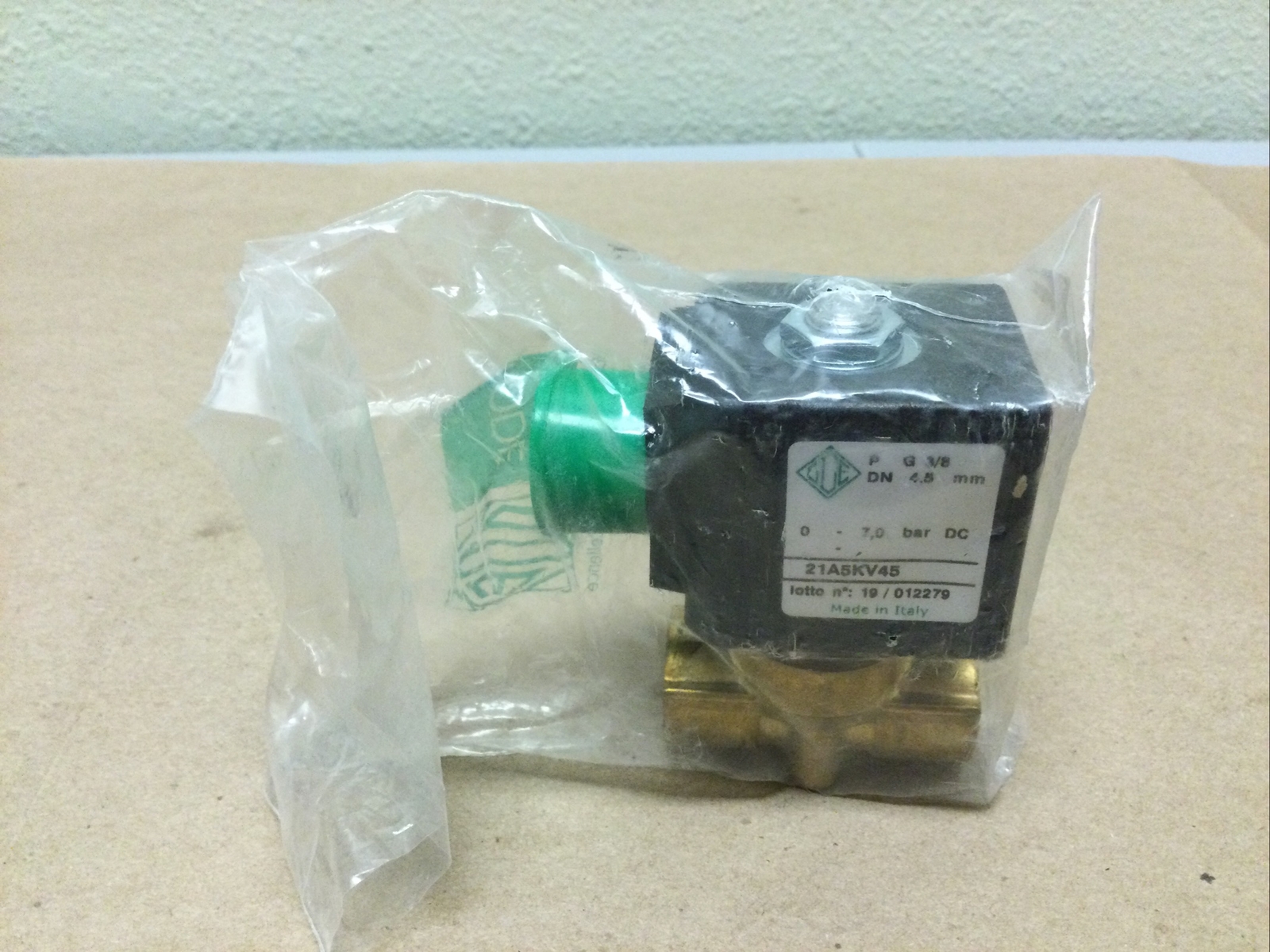 NEW ODE 21A5KV45 SOLENOID VALVE 19/012279, FREE SHIPPING