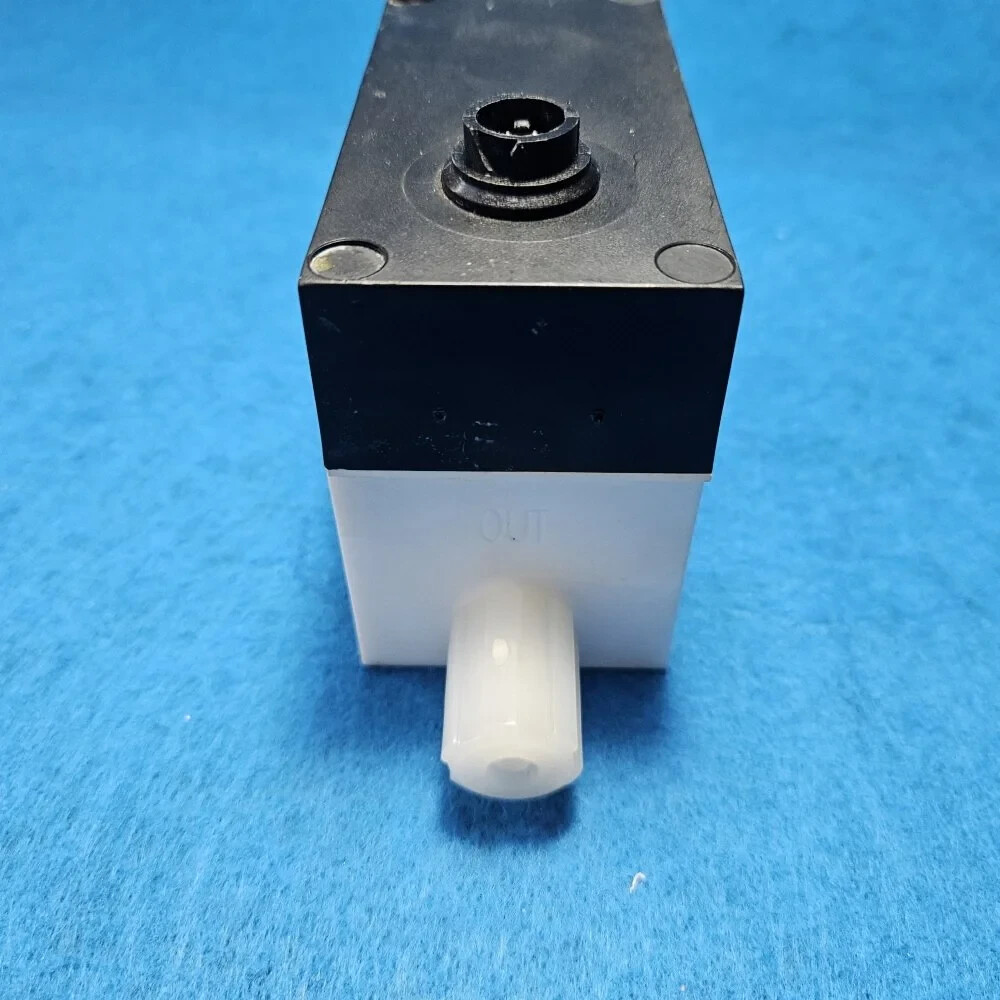 NT INTERNATIONAL 4400-XX-F02-D00-A-C98 FLOW METER 15-150 ml/min, USED