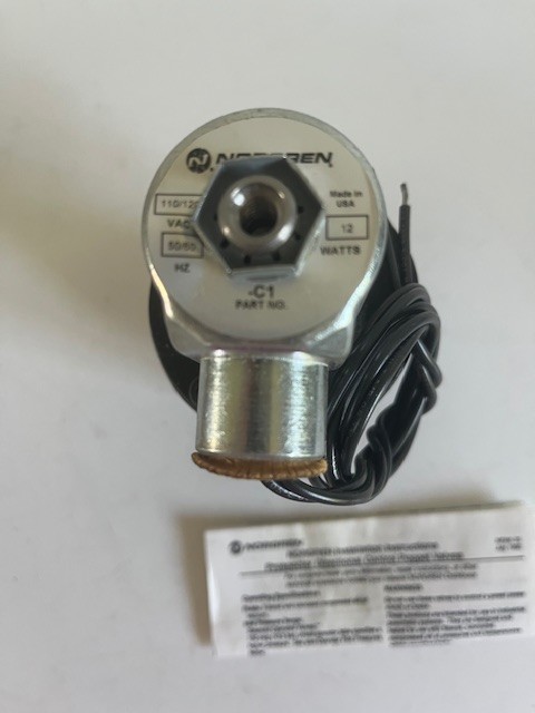 Norgren D1024B-C1 Poppet Solenoid Valve 3 Port 2 Position Normally Closed NEW