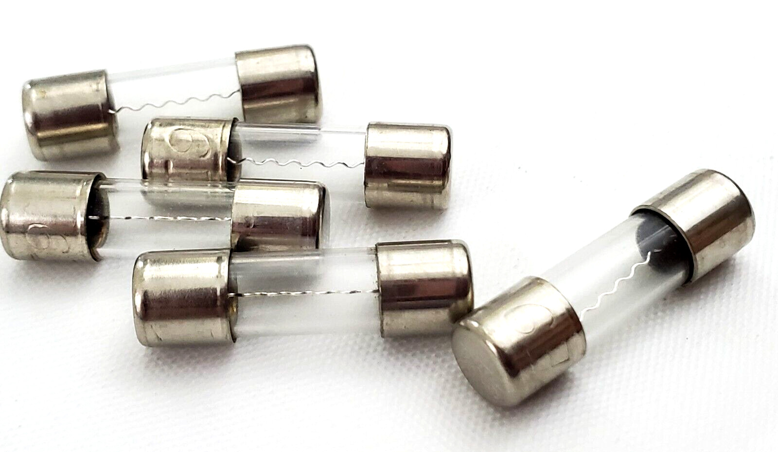 Lot of 10 Littelfuse SFE9 32V 9 Amp Fast Acting Automotive Glass Fuses 1/4 x 7/8