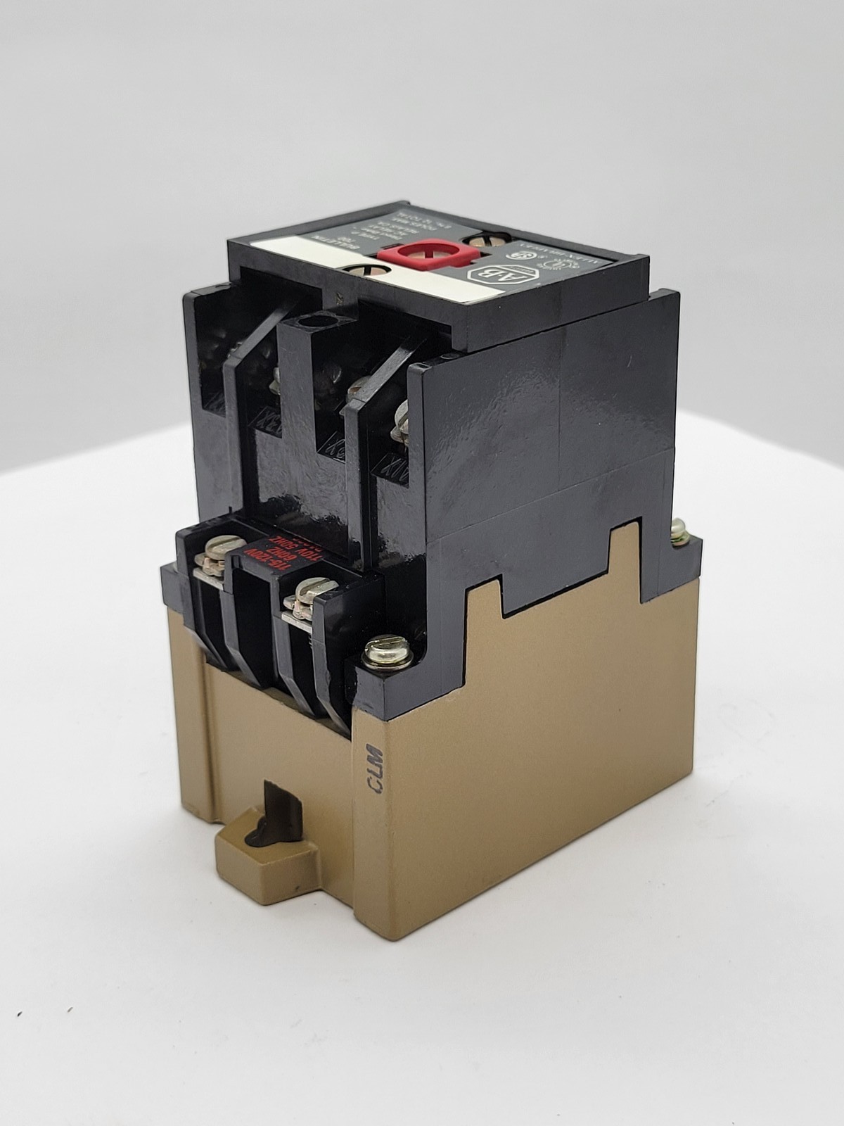 Allen-Bradley 700-P400A1 Control Relay 10A 600V 115/110V Coil Series A Type P