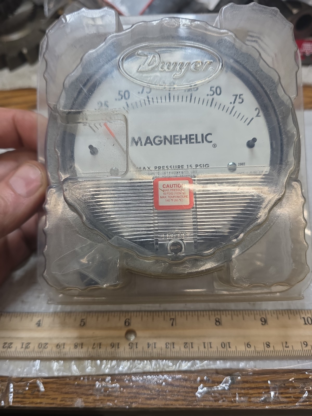Dwyer Magnehelic 2002 Differential Pressure Gauge 0-2” WC Made in USA