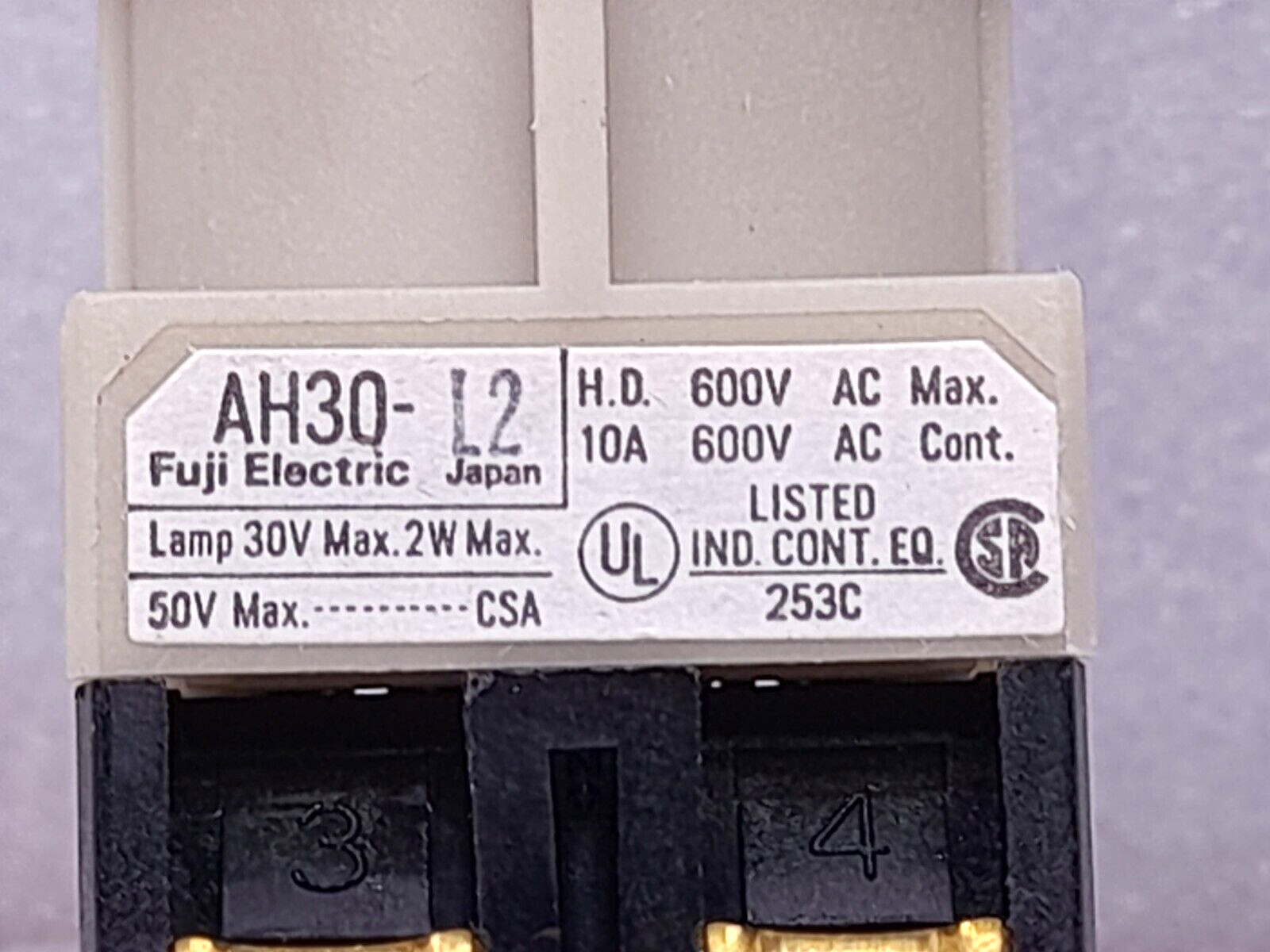 Fuji Electric AH30 L2G10H Pushbutton Switch AH30-L2 AH30-LH AHX521-H 100-110V 50