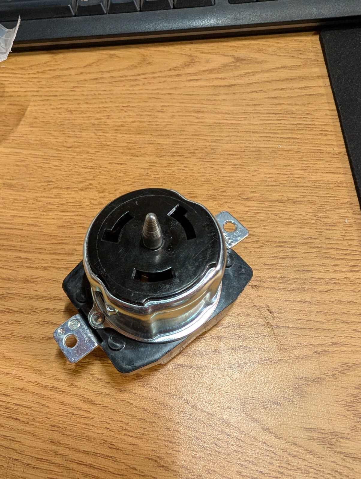 Hubbell HBL CS8369 50A 250V 3Ø Twist-Lock Receptacle Non-NEMA, Used