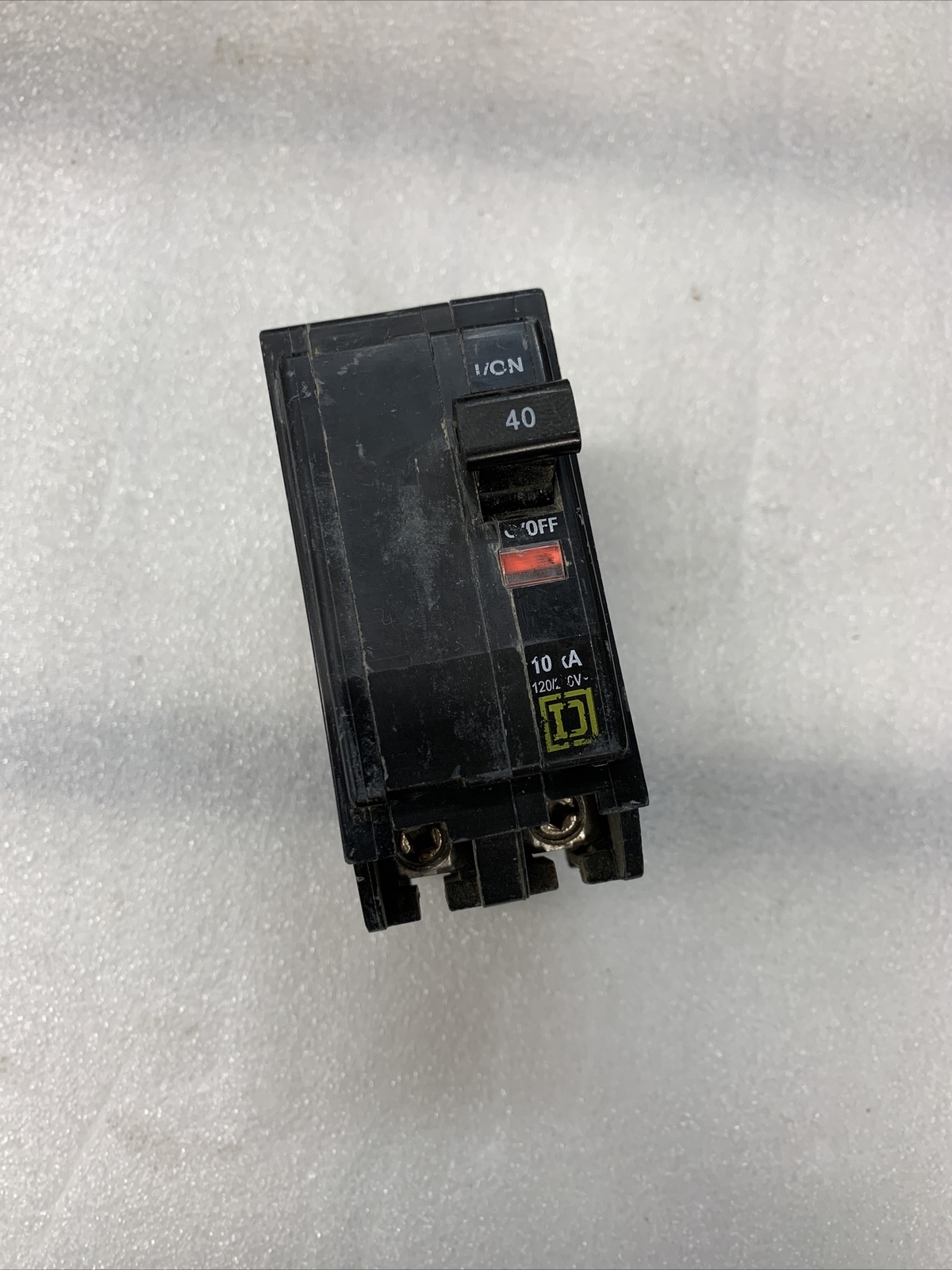 SQUARE D QO240 2 POLE PLUG IN CIRCUIT BREAKER 40A 240V