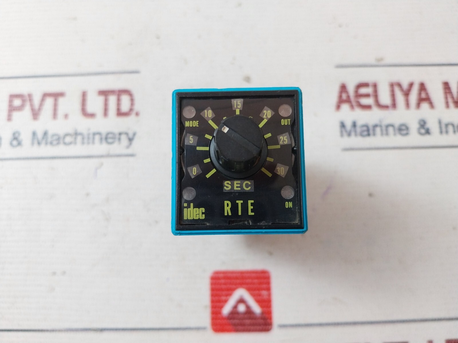 Idec RTE-P11 Electronic Timer 0-30 Sec 10A 120VAC