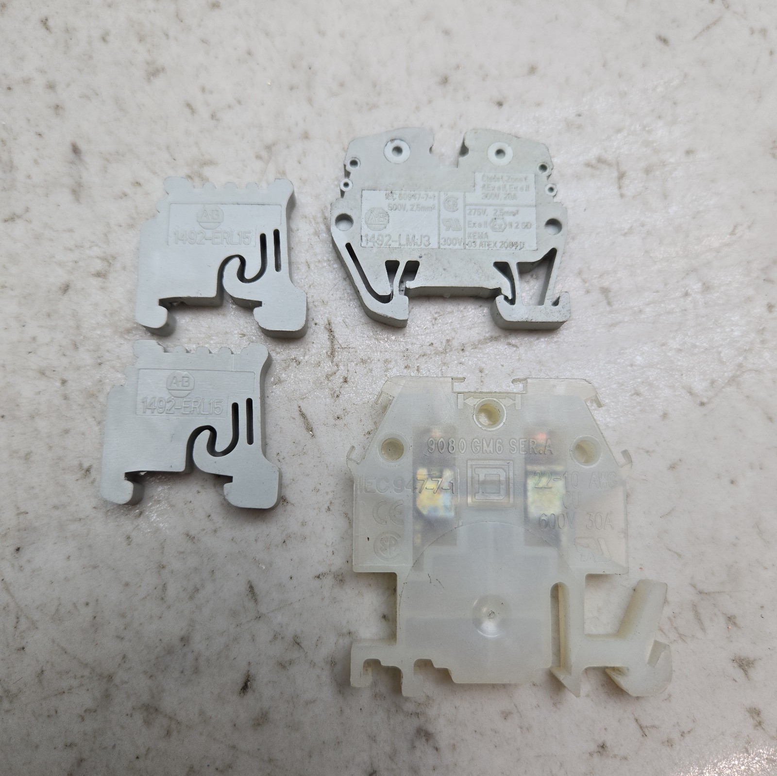 Mixed Lot of 100+ Terminal Blocks End Blocks End Cover Allen Bradley Weidmuller