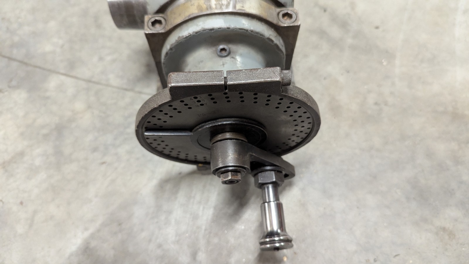Hardinge dividing head 5C bore 4 deg taper nose 1 index plate *READ DESCRIPTION*