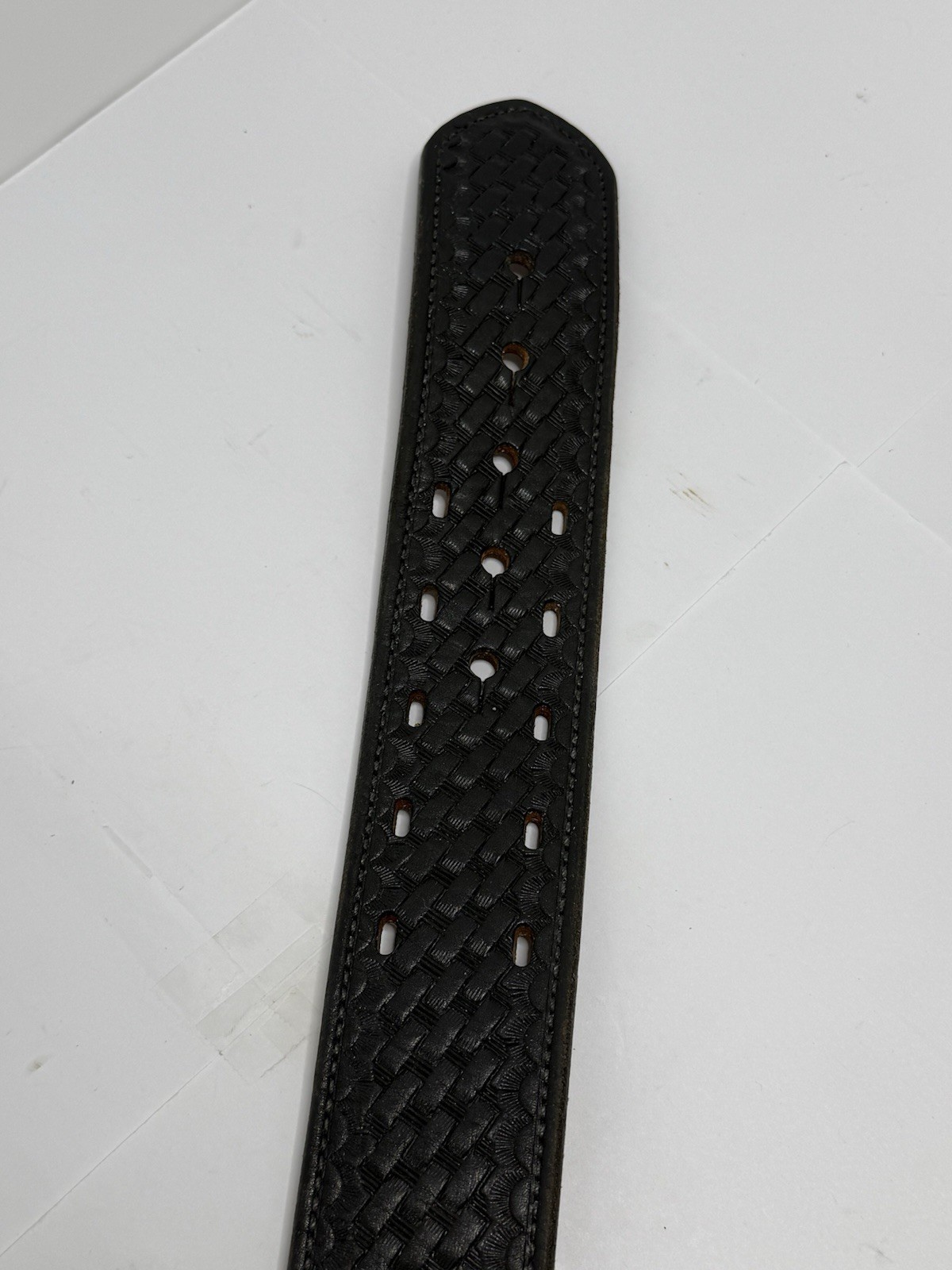Vintage Smith & Wesson Black Leather Basketweave Duty Belt Size 34 / 42″ Inches