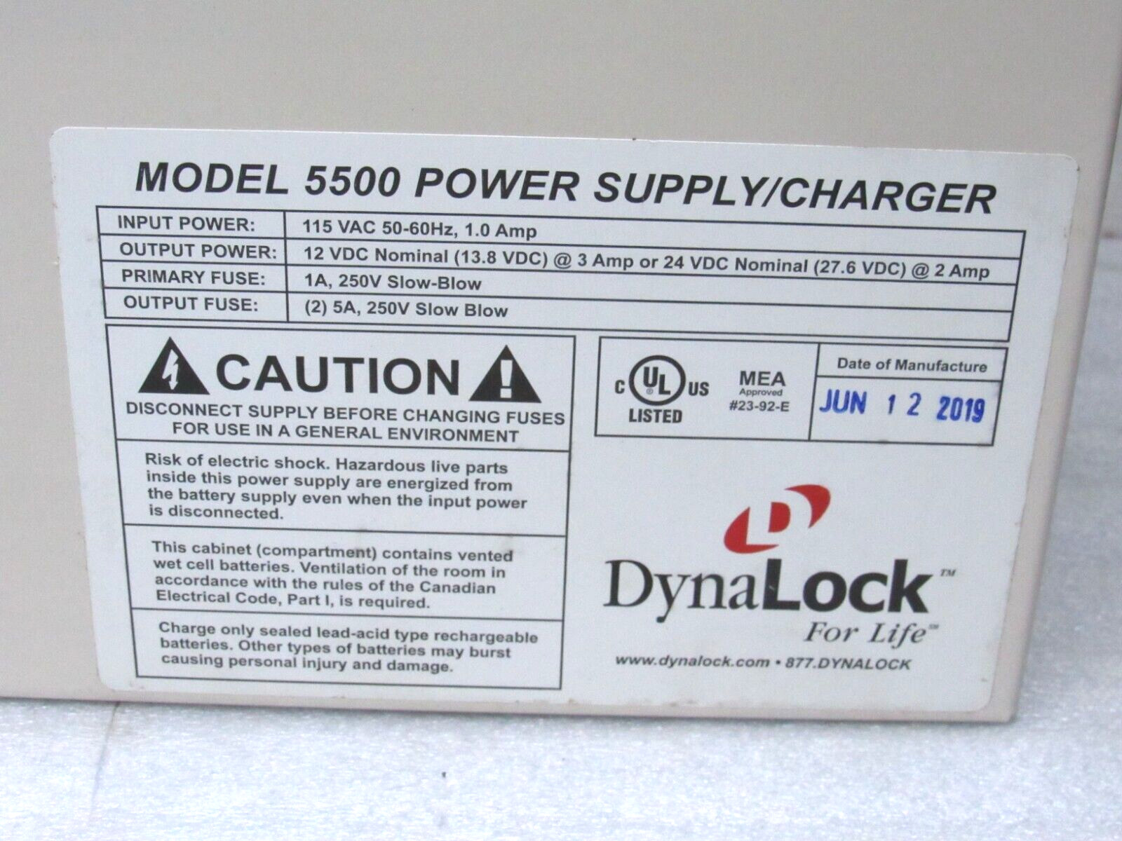 Dynalock BBU1-4-KLC 5500 Power Supply, 12/24 VDC with Battery Charger [CTOKC]