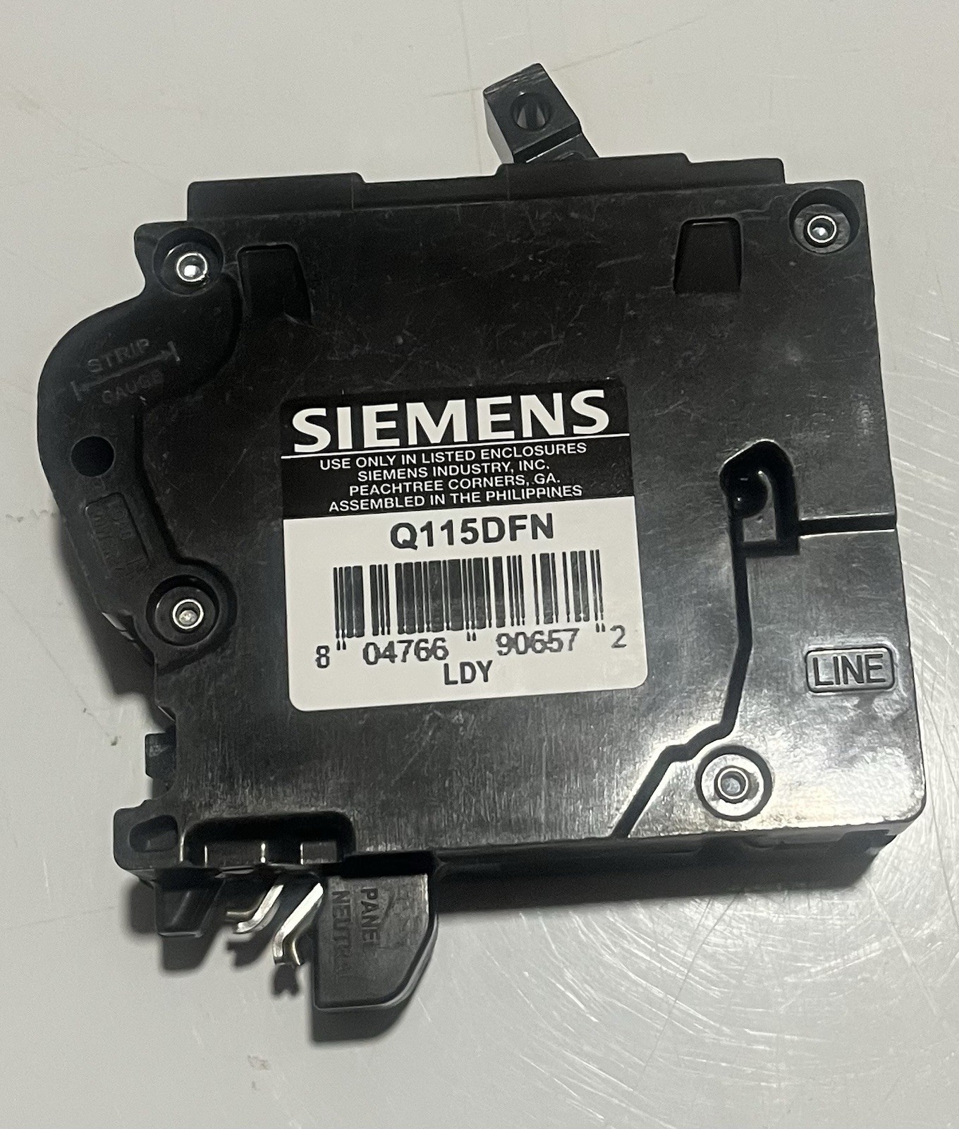 Siemens Q115DFN 15A 120V Plug-In Circuit Breaker