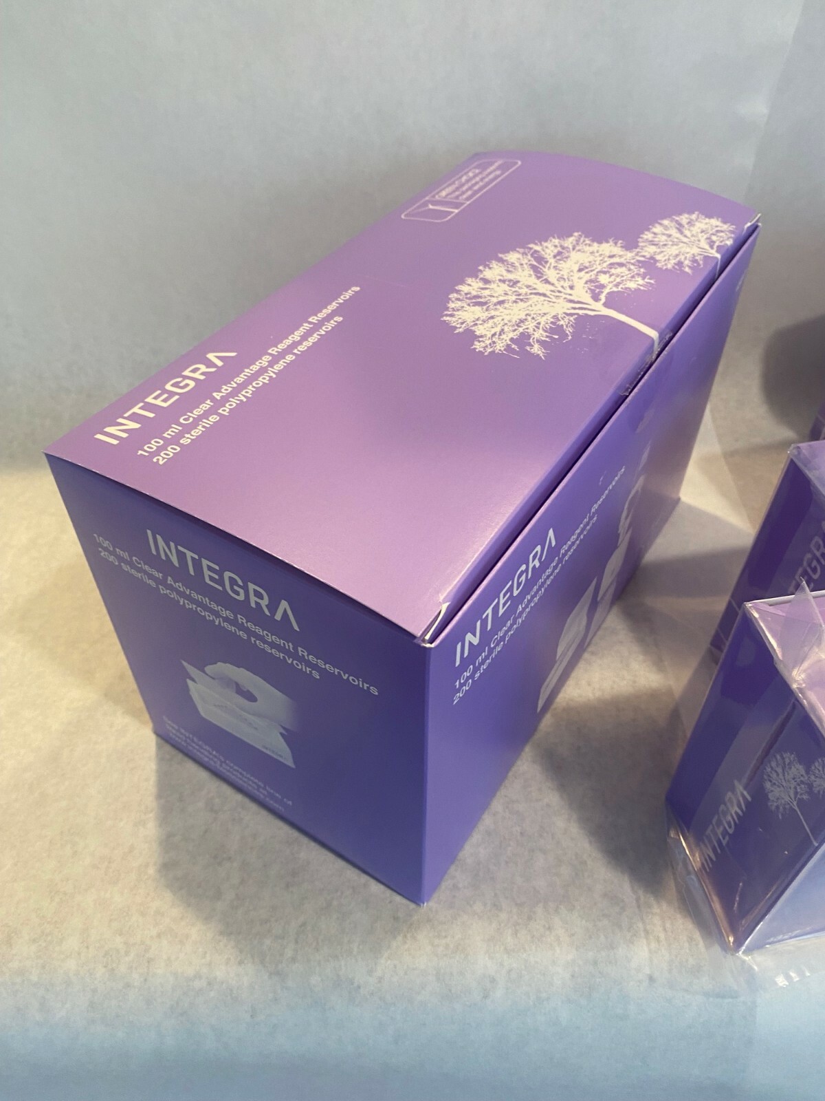 INTEGRA 100 ml Polypropylene Multichannel Reagent Reservoir Base + 200 Inserts