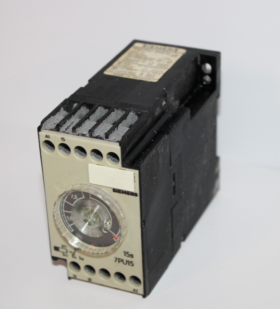 NEW SIEMENS TIME DELAY RELAY 24 VAC 0-15 SECONDS MODEL 7PU1540-8AB30