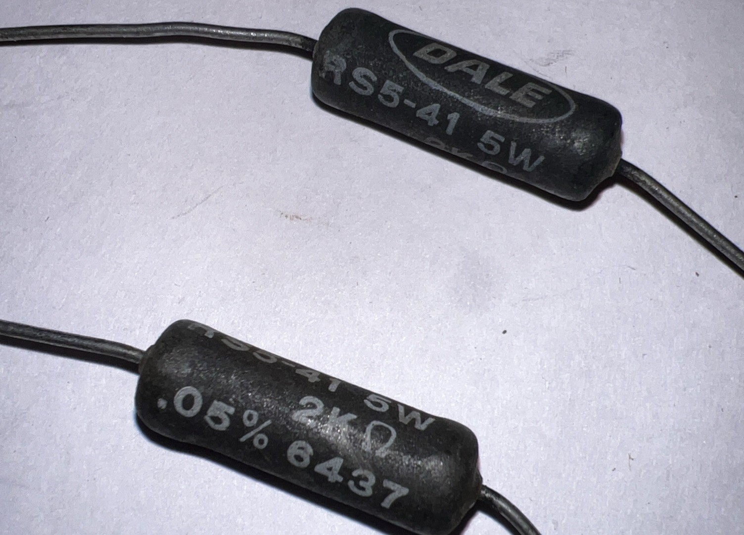 Dale 2000 Ohm High Precision Wirewound Resistor 0.05%Tolerance New Quantity of 2