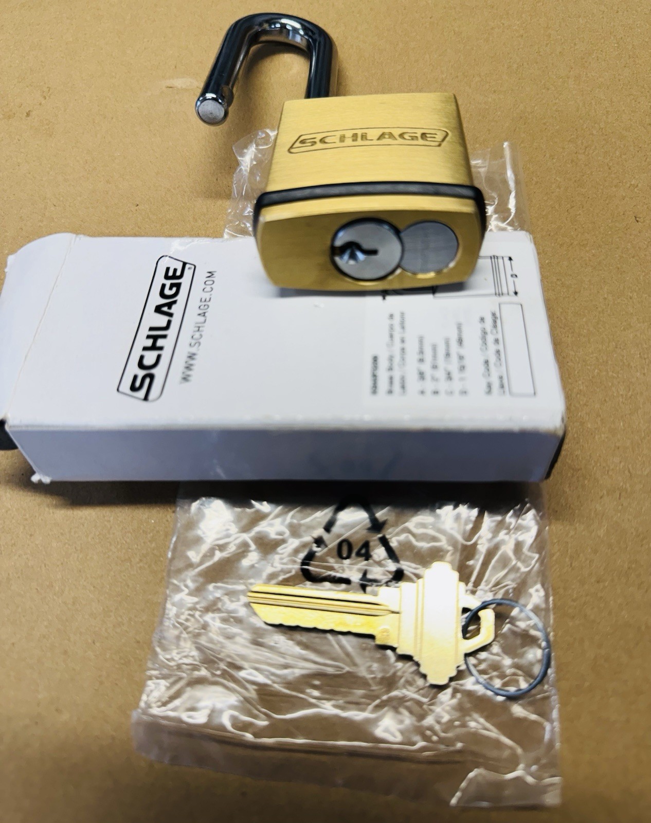 Schlage KS43F3200 Brass Padlock 2″ Shackle “CE’ Keyway Cylinder Removable Core