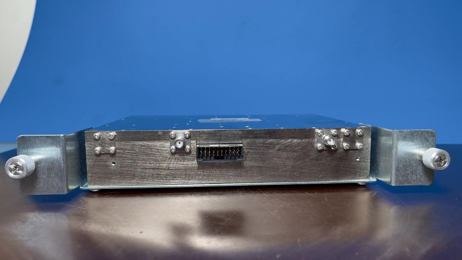 Micro Lambda Wireless MLSW-1030-1 Wideband, Low Noise Synthesizers
