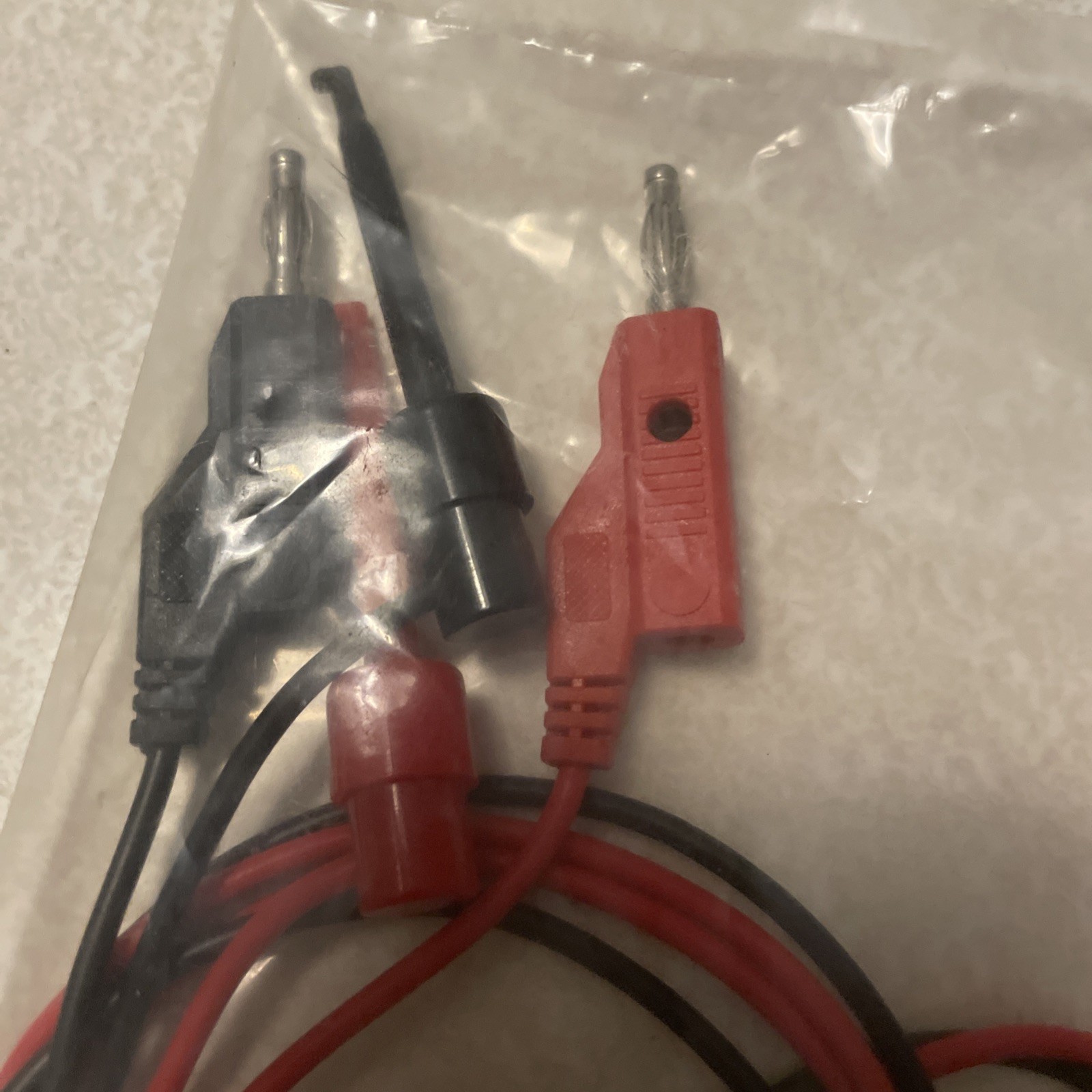 lot 4 Electronix express Banana Plug Alligator IV Hook – Sealed