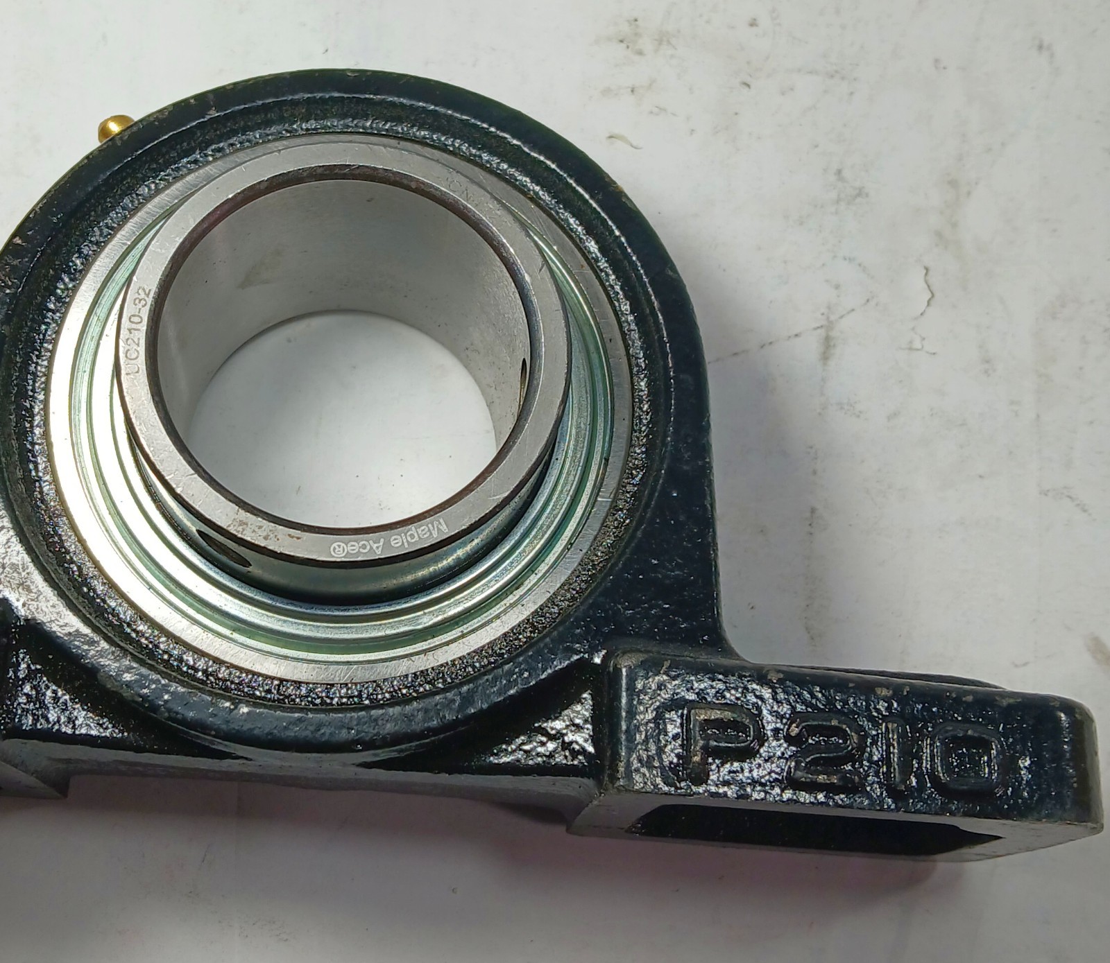 1 NEW MAPLE ACE UCP210-32 2 BOLT PILLOW BLOCK BEARING NNB ***MAKE OFFER***