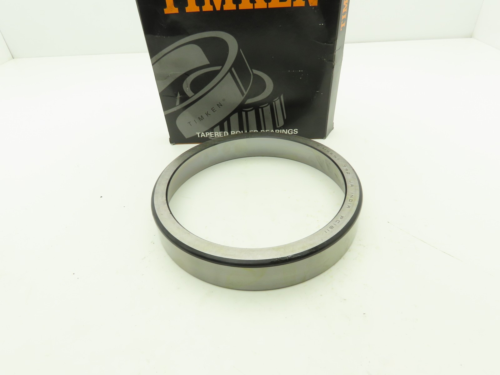 Timken 792-20024 Tapered Roller Bearing Cup Non Flanged 8.125″ OD x 1.375 Width