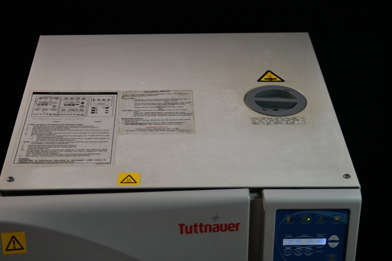Tuttnauer EZ10 2540EA Autoclave Steam Sterilizer Dental, Cosmetology, Veterinary