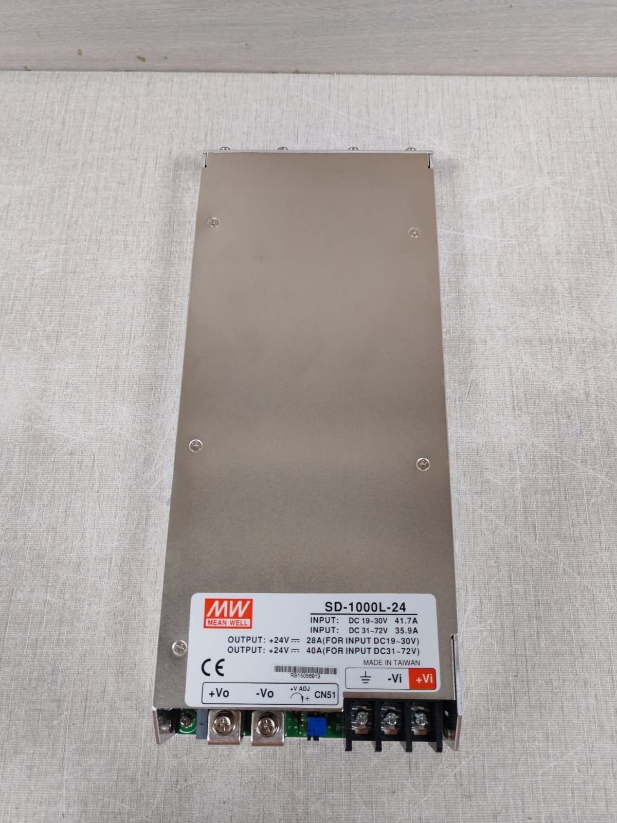 MEAN WELL SD-1000L-24 CONVERTER POWER SUPPLY -NEW WITH FILTHY BOX