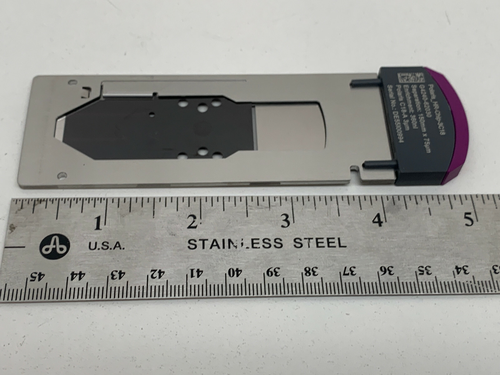 Agilent G4240-62030 Polaris HR Chip 3C18 150mm x 75um 360nl