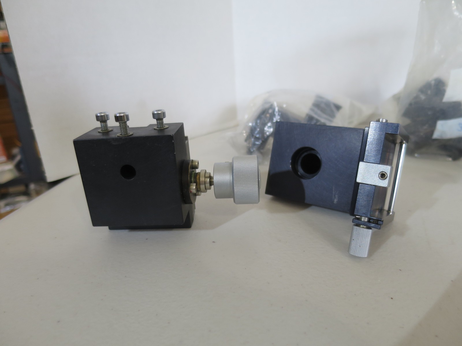 Olympus Microscope MicroPositioner, Illuminator, Reichert SW 135 AUSTRIA parts.